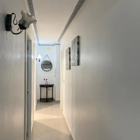 Apat Sombrero A Apartamento Cunit